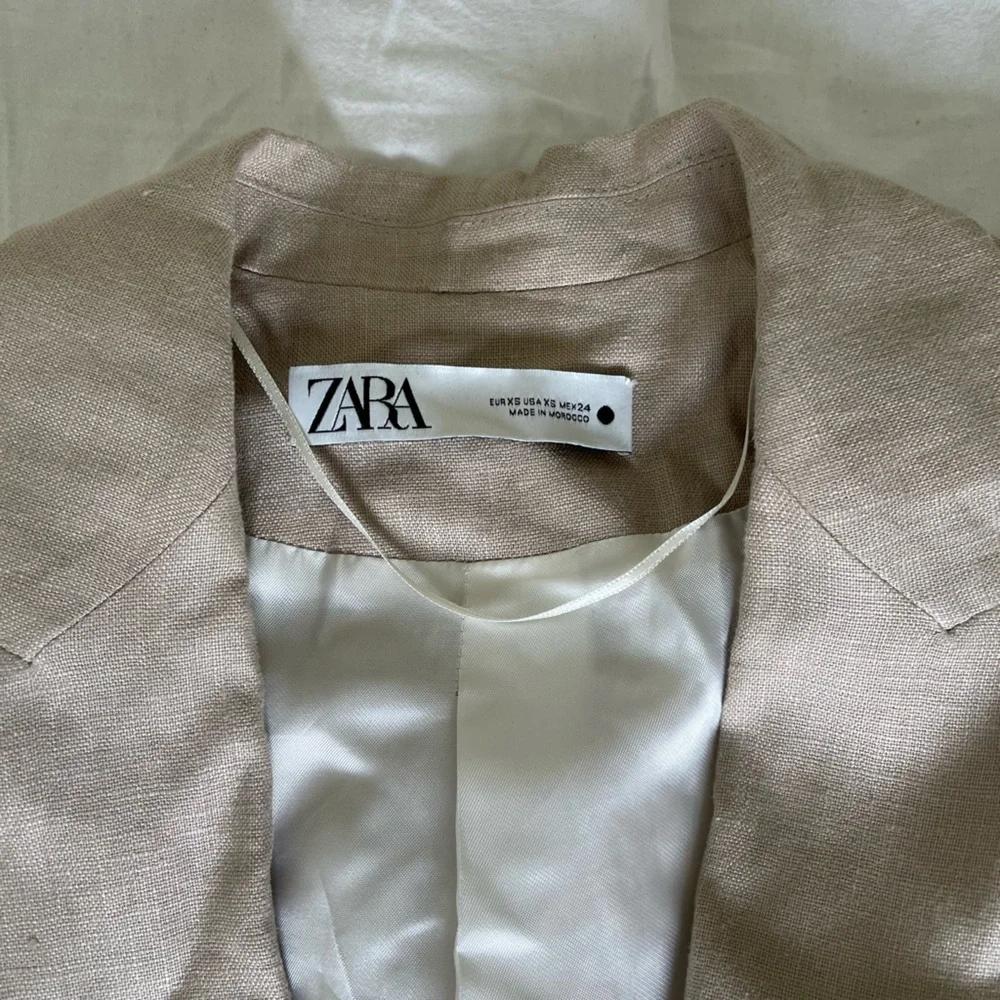 Linen blazer - Picture 3 of 5